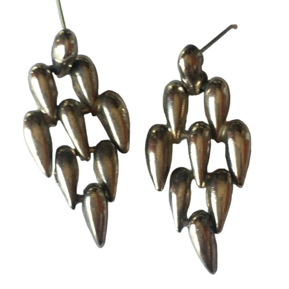 Abstract chainmail silver tone post earrings